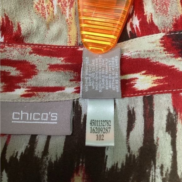 Chico’s Women’s Shirt Long Sleeve Button Down Aztec Blouse Multi size 3 (US16) - Picture 7 of 8